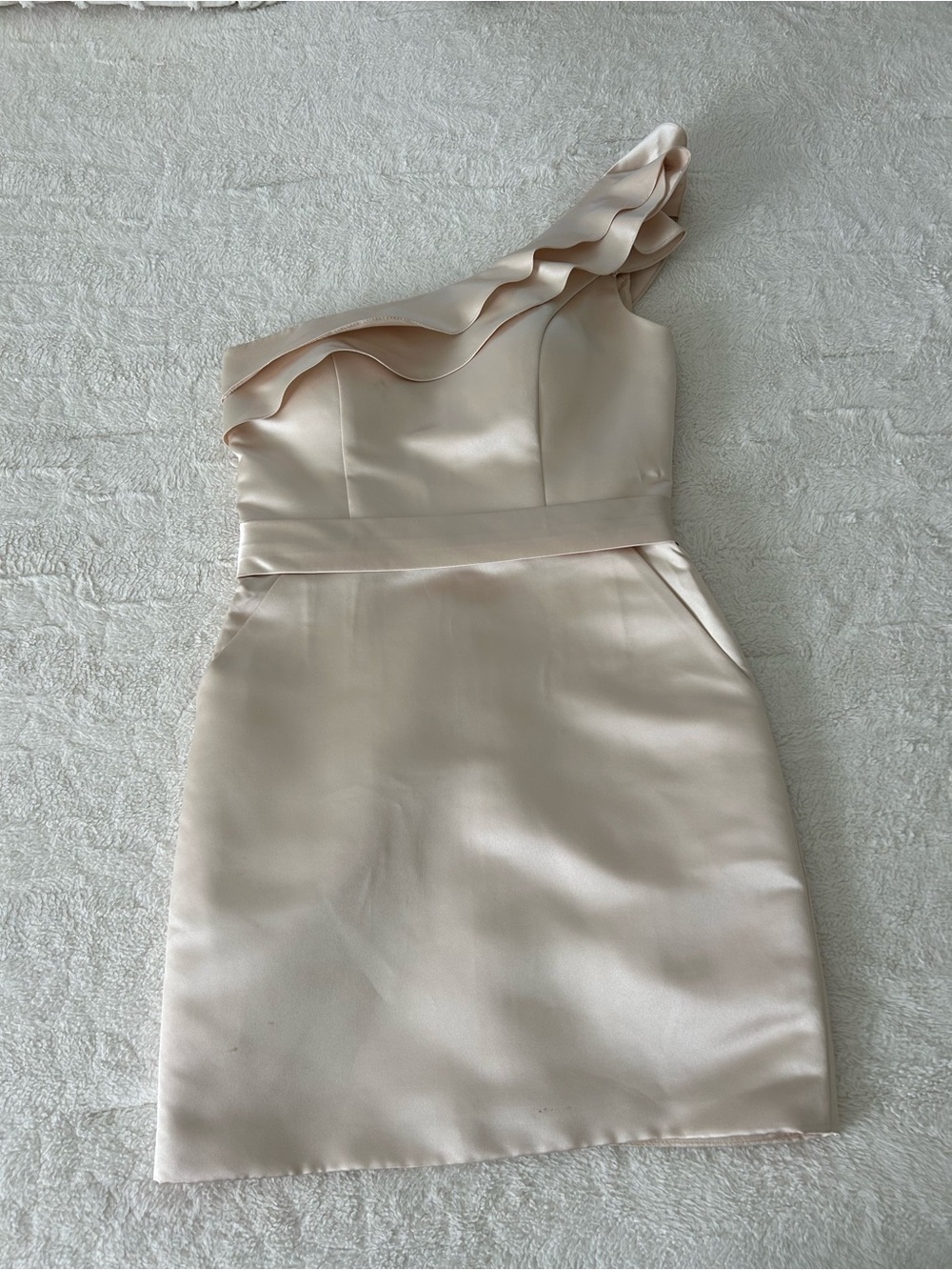 Bari Jay Formal/Special Occasion One-Shoulder Ruffle Satin Dress Champagne Gold